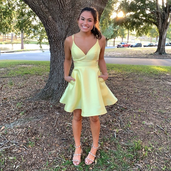 alyce paris yellow dress